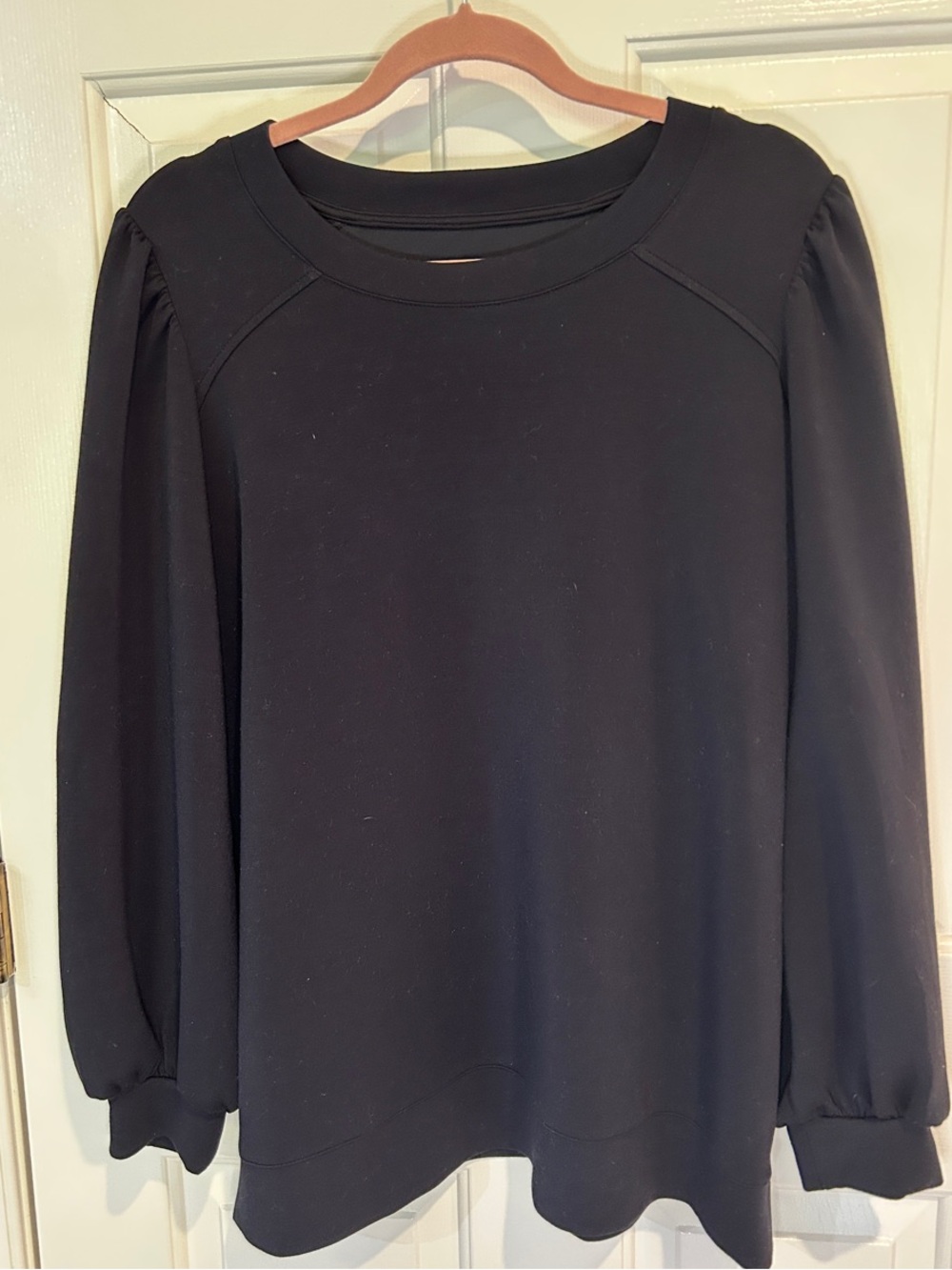 Belle by Kim Gravel Reg ScubaLuxe Mega Blouson Sleeve Top